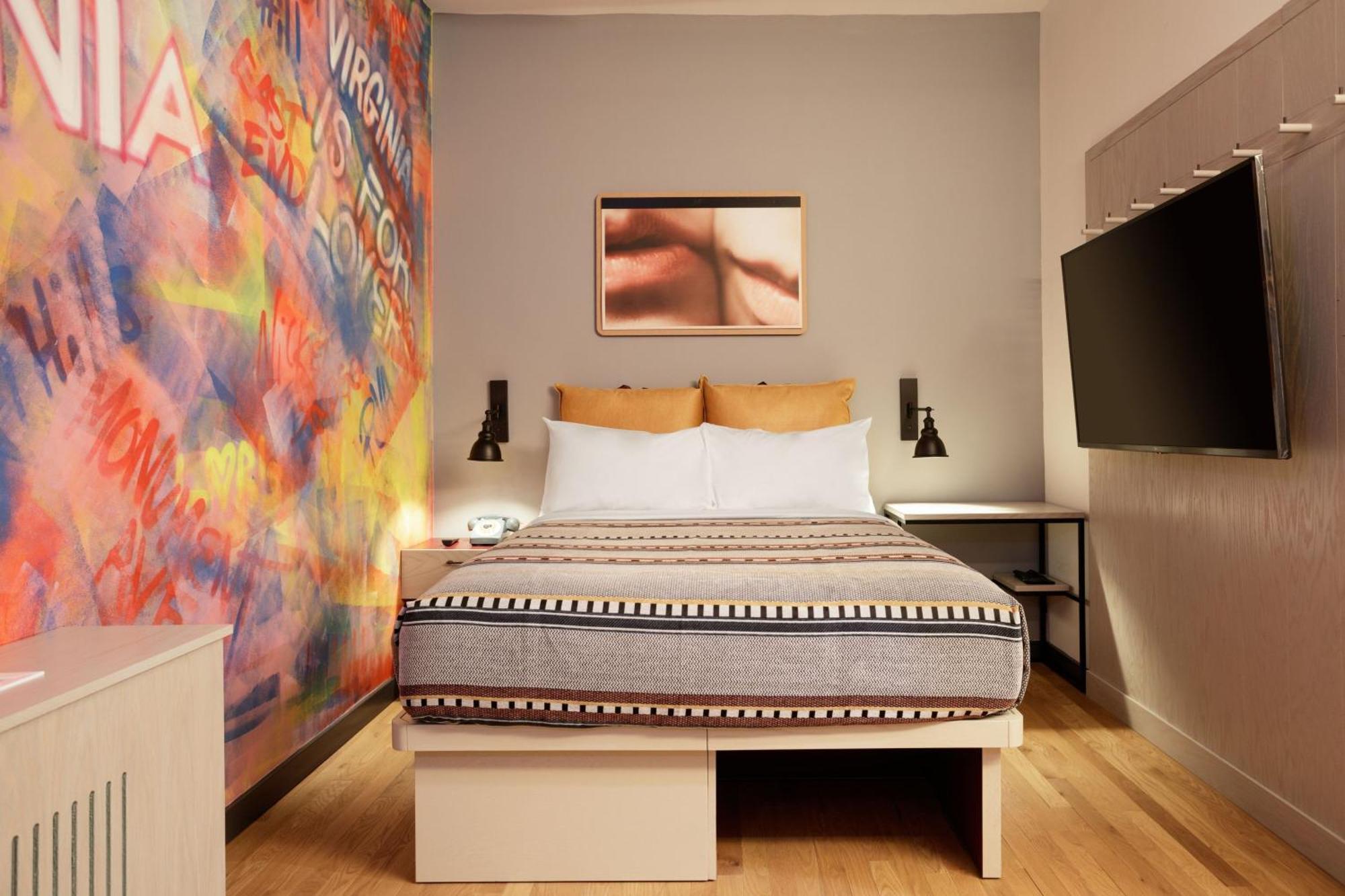 Hotel Moxy Richmond Downtown Exterior foto